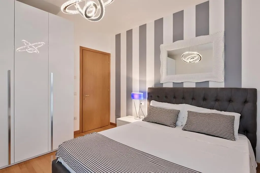 Modern Apartment Casa Mia Easy To Venice Treviso Italy